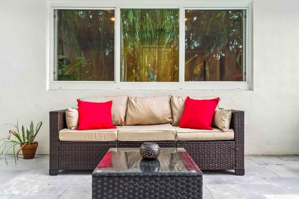 Private Oasis With Pool Near Beaches, Dining & Las Olas Fort Lauderdale Dış mekan fotoğraf
